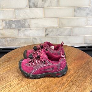 KEEN Toddler Kids' Fuchsia Suede Hiking Shoes